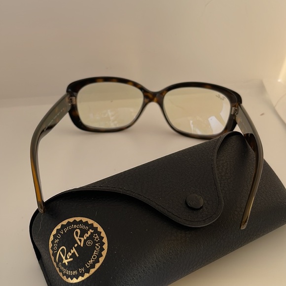 Raybans glasses - Picture 5 of 5